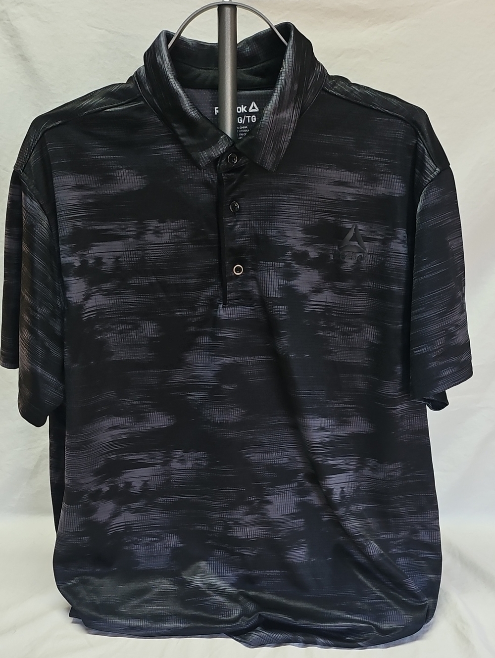 Reebok Men's Black and Charcoal Patterned Polo